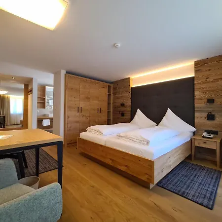 贝格布里克酒店 3*