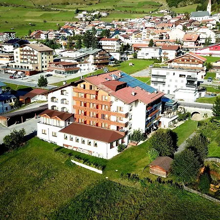 Bergblick Отель Наудерс